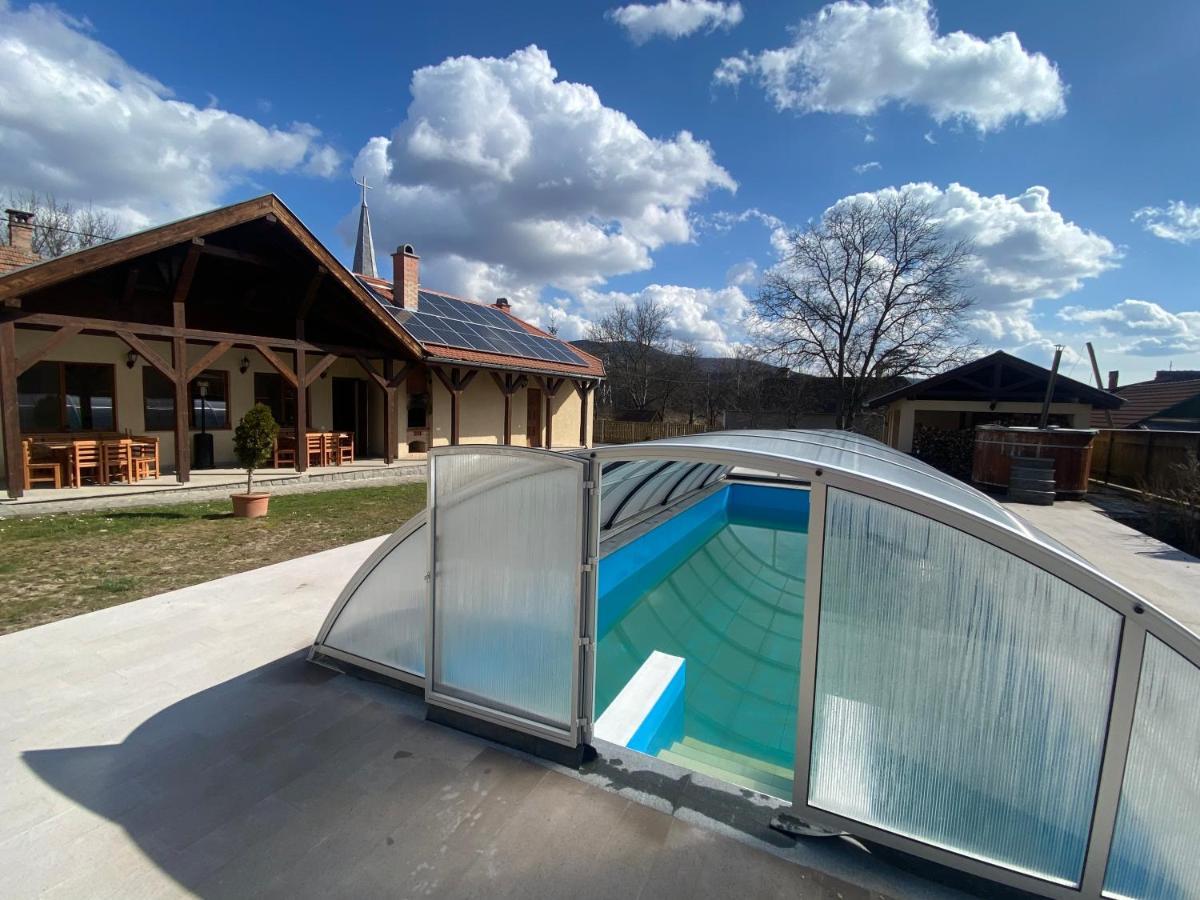 Vila Anna Malnas Bai ภายนอก รูปภาพ